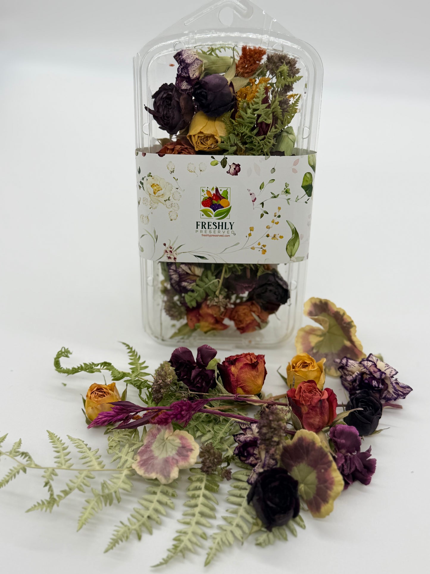 Cake Decorating Kit with Freeze-Dried Edible Flowers and Greens