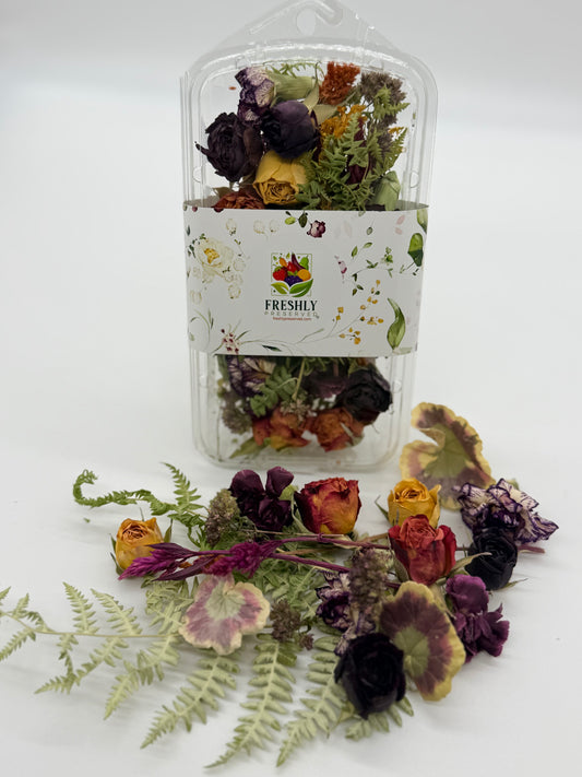 Cake Decorating Kit with Freeze-Dried Edible Flowers and Greens